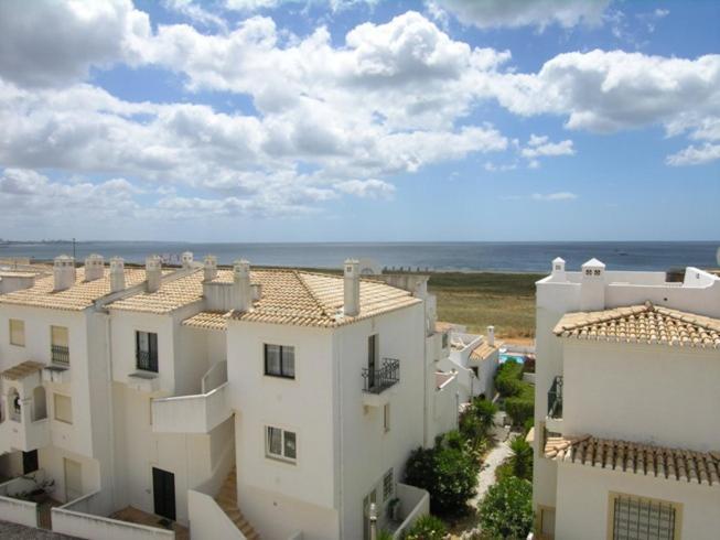 Villa Casa Da Praia Para Ferias - Vila Pinheiro - Vivenda Johanna Lagos Exterior foto